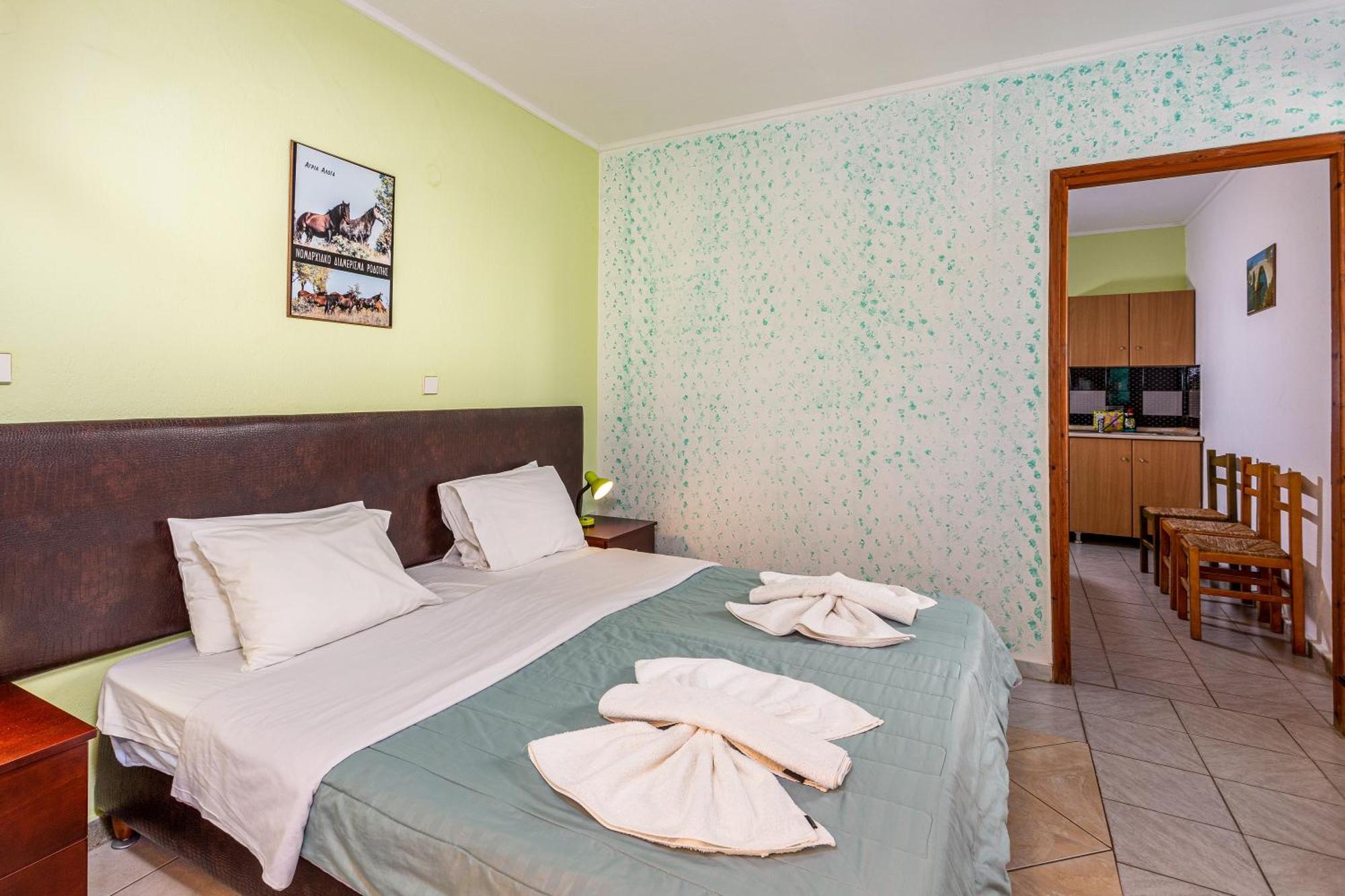Melissa Gold Coast 2*